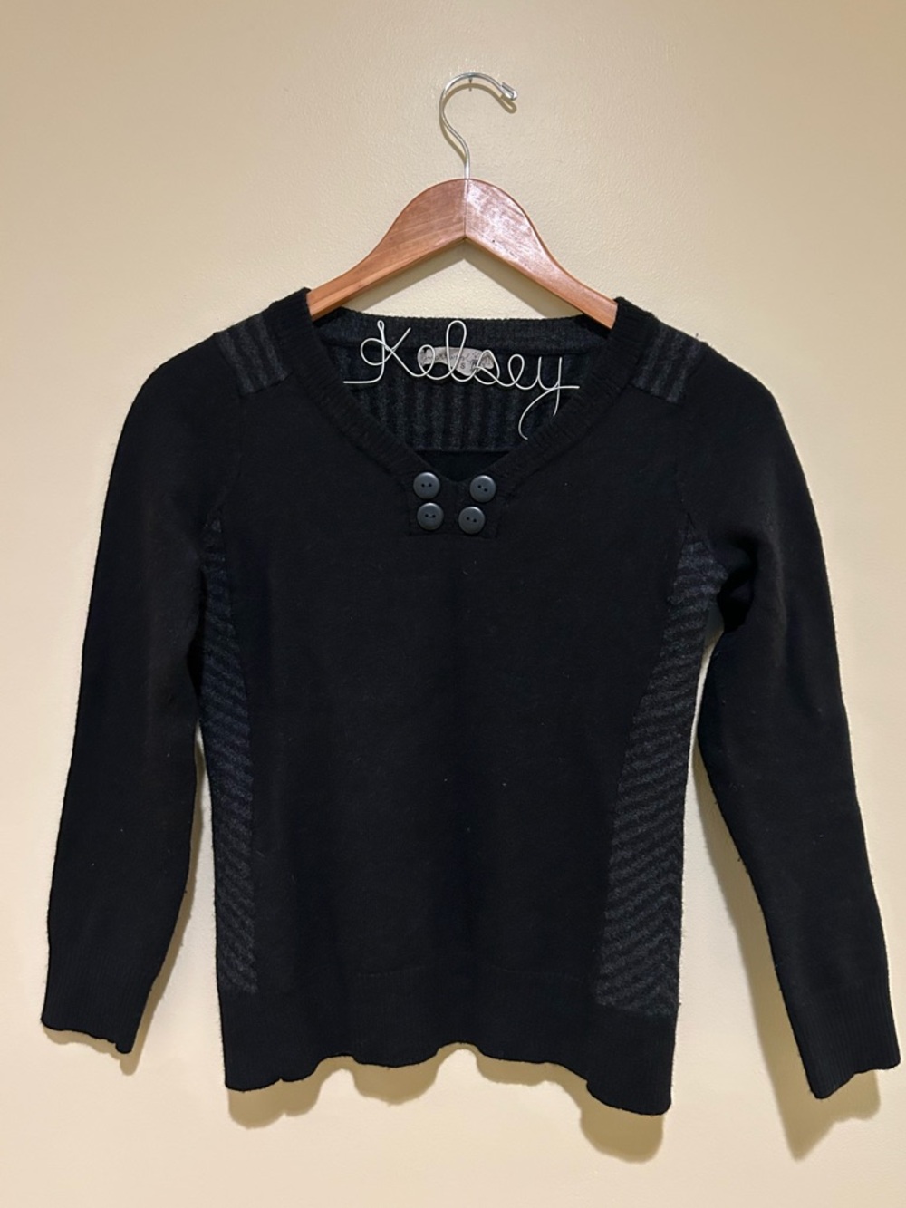 Smartwool 100% Merino Black Women's Button-Accent V-Neck Base Sweater Size Small